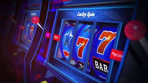fc178 slot game interface showing reels and symbols on a mobile screen